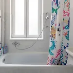 Gorgeous Flat Right Near The Center * Budapesta