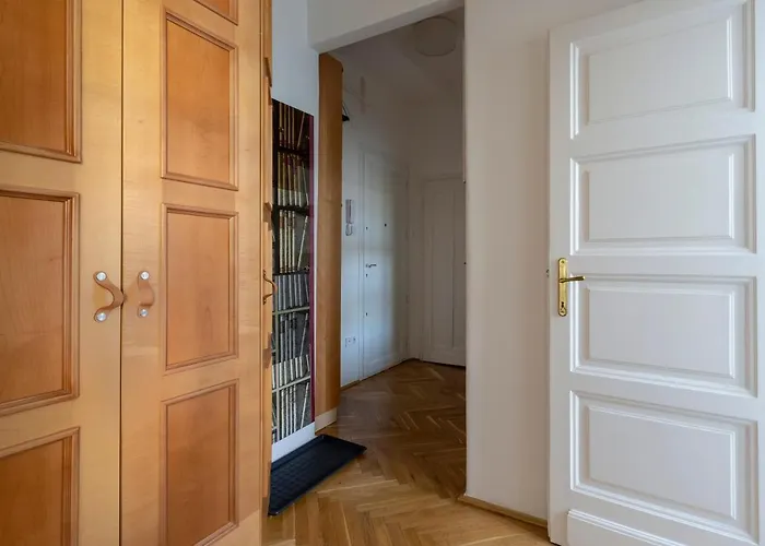 Gorgeous Flat Right Near The Center Apartment Budapest