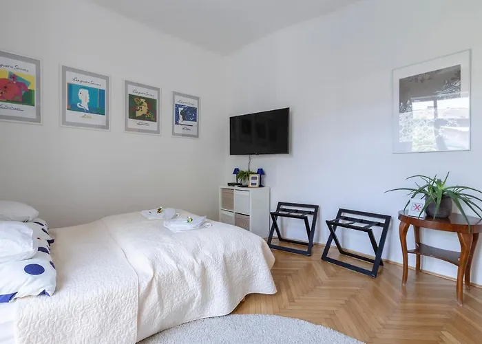 Apartment Gorgeous Flat Right Near The Center Budapest