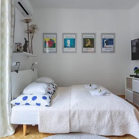 Gorgeous Flat Right Near The Center Budapeşte