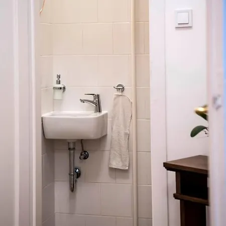 Gorgeous Flat Right Near The Center Apartament Budapeszt